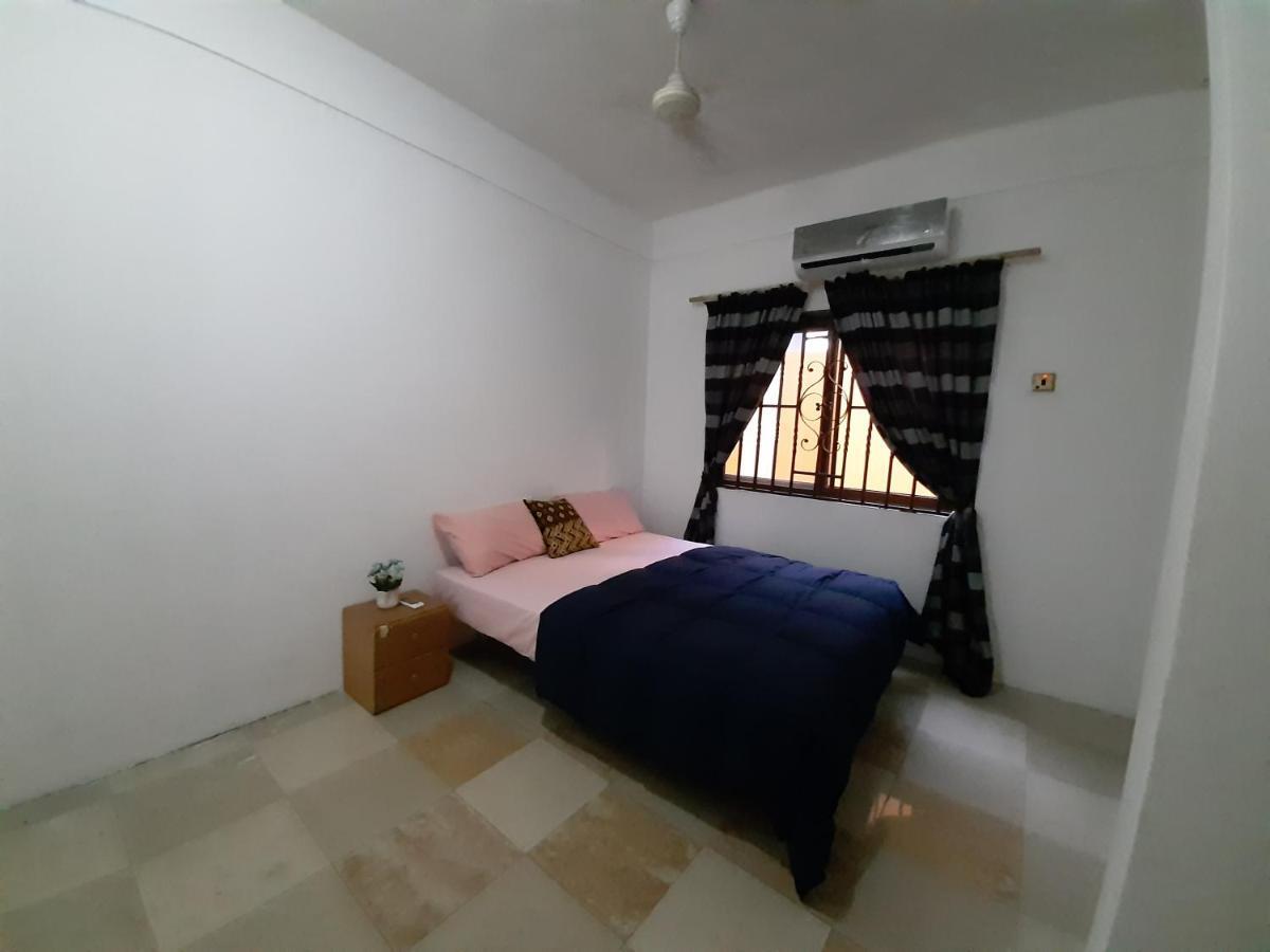 East Airport Suites4 -Private Room Accra Exteriör bild